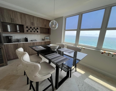 5440 N Ocean Drive - Photo Thumbnail 2