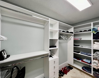 5440 N Ocean Drive - Photo Thumbnail 33