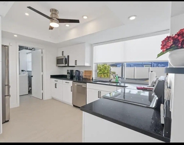 5040 Ne 22nd Avenue - Photo Thumbnail 18