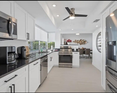 5040 Ne 22nd Avenue - Photo Thumbnail 21