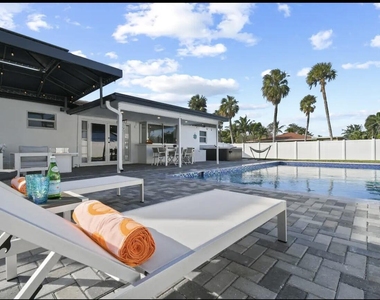 5040 Ne 22nd Avenue - Photo Thumbnail 10