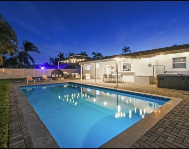 5040 Ne 22nd Avenue - Photo Thumbnail 11
