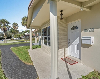 5040 Ne 22nd Avenue - Photo Thumbnail 24