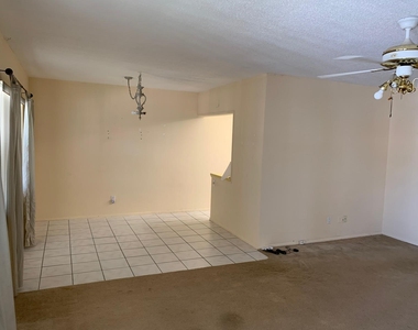 2453 Ne 51st Street - Photo Thumbnail 9