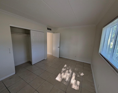 817 Lighthouse Drive - Photo Thumbnail 19