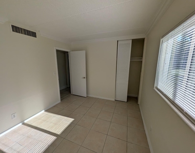 817 Lighthouse Drive - Photo Thumbnail 9