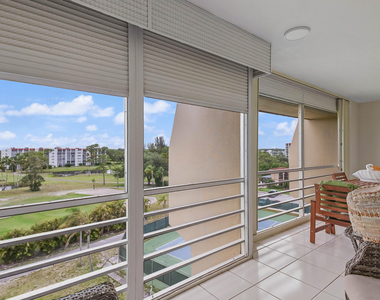 3661 Via Poinciana - Photo Thumbnail 9