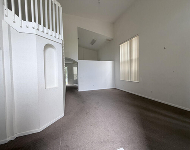 3760 Ne 15th Street - Photo Thumbnail 1