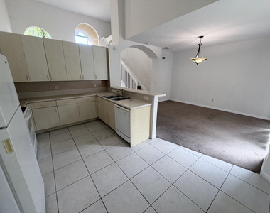3760 Ne 15th Street - Photo Thumbnail 3