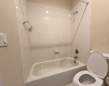 3760 Ne 15th Street - Photo Thumbnail 10