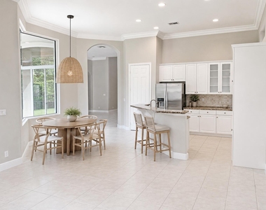 7441 Nw 115th Terrace - Photo Thumbnail 3