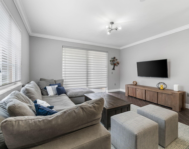 11771 St Andrews Place - Photo Thumbnail 9