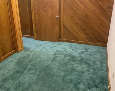504 Tower Drive - Photo Thumbnail 2