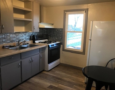 16 W Thatcher Street - Photo Thumbnail 1