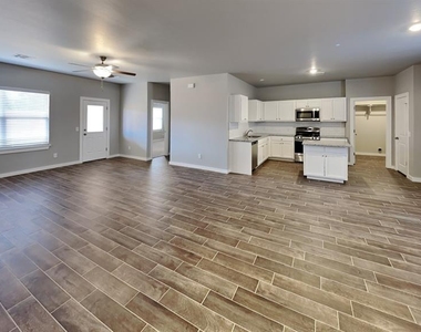 12432 Armstrong Drive - Photo Thumbnail 3