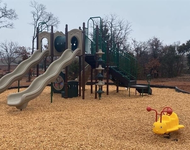 12432 Armstrong Drive - Photo Thumbnail 18