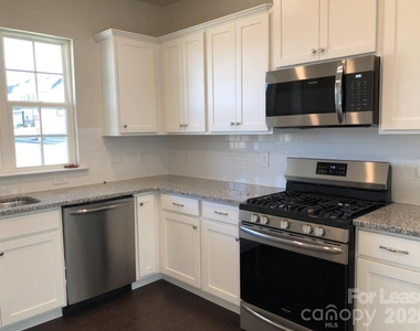3001 Deep River Way - Photo Thumbnail 5