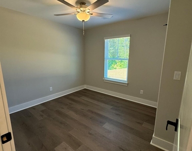 147 Brawley Villas Place - Photo Thumbnail 6