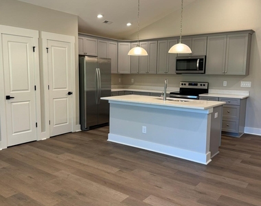 147 Brawley Villas Place - Photo Thumbnail 14