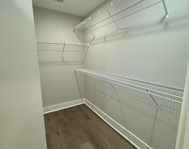147 Brawley Villas Place - Photo Thumbnail 11