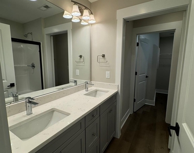 147 Brawley Villas Place - Photo Thumbnail 9