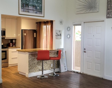 3605 Nw 21st Court - Photo Thumbnail 6
