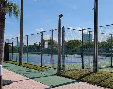 3605 Nw 21st Court - Photo Thumbnail 3