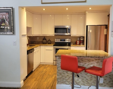 3605 Nw 21st Court - Photo Thumbnail 5