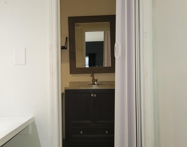 3605 Nw 21st Court - Photo Thumbnail 21