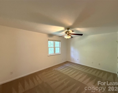 6034 Heath Valley Road - Photo Thumbnail 9