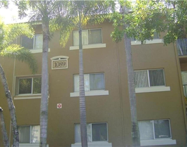 1089 N Benoist Farms Road - Photo Thumbnail 2