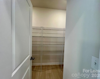 314 Hamptons Cove Road - Photo Thumbnail 14