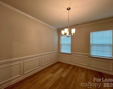 314 Hamptons Cove Road - Photo Thumbnail 5