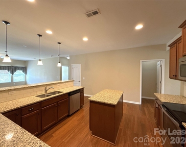 13320 Hunting Birds Lane - Photo Thumbnail 8