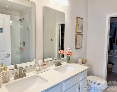 3735 S Tryon Street - Photo Thumbnail 15