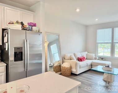 3735 S Tryon Street - Photo Thumbnail 3