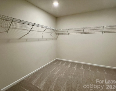 601 Deep River Way - Photo Thumbnail 13