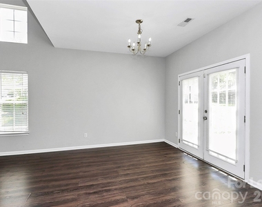 3731 Bullard Street - Photo Thumbnail 6