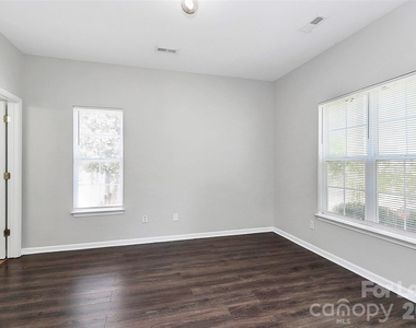 3731 Bullard Street - Photo Thumbnail 21