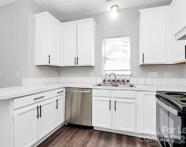 3731 Bullard Street - Photo Thumbnail 3