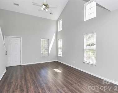 3731 Bullard Street - Photo Thumbnail 8