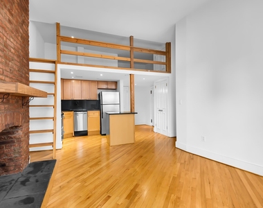 122 East 27th Street - Photo Thumbnail 1