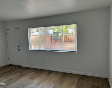 109 Bald Street - Photo Thumbnail 7