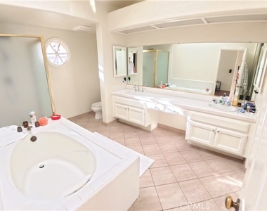 415 E Bougainvillea - Photo Thumbnail 25