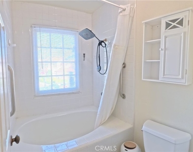 415 E Bougainvillea - Photo Thumbnail 13