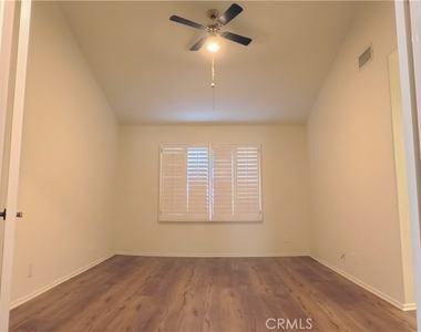 415 E Bougainvillea - Photo Thumbnail 9