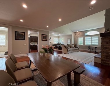 12210 Vista Court - Photo Thumbnail 12