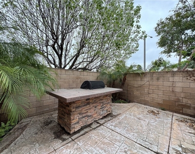 12210 Vista Court - Photo Thumbnail 49