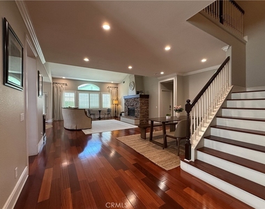 12210 Vista Court - Photo Thumbnail 7
