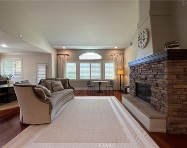 12210 Vista Court - Photo Thumbnail 13